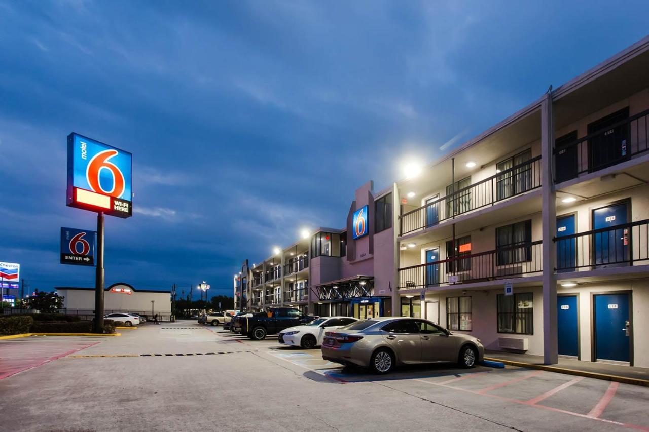 Studio 6 Houston Tx Medical Center Nrg Stadium Exterior photo